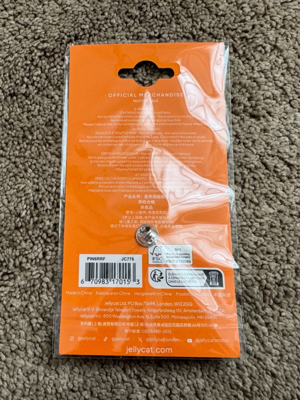 Jellycat Ricky Rain Frog Enamel Pin - Picture 3 of 3